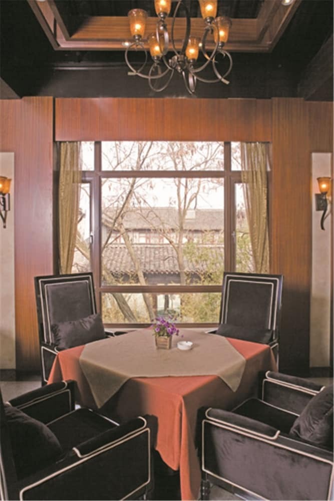 Hotel Eden Clubhouse