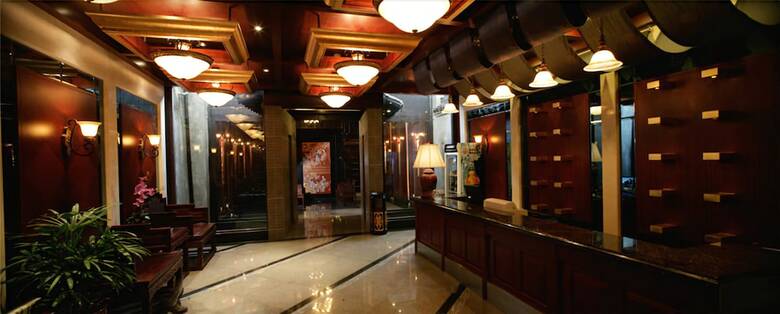 Hotel Eden Clubhouse