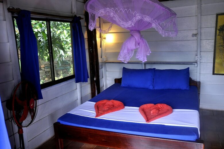 Hotel Happy Elephant Bungalows
