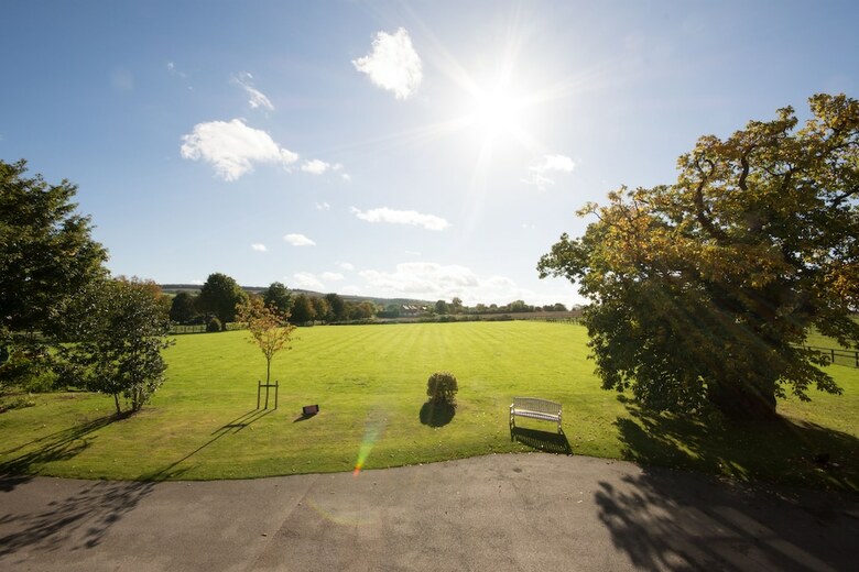 Hotel Burythorpe House