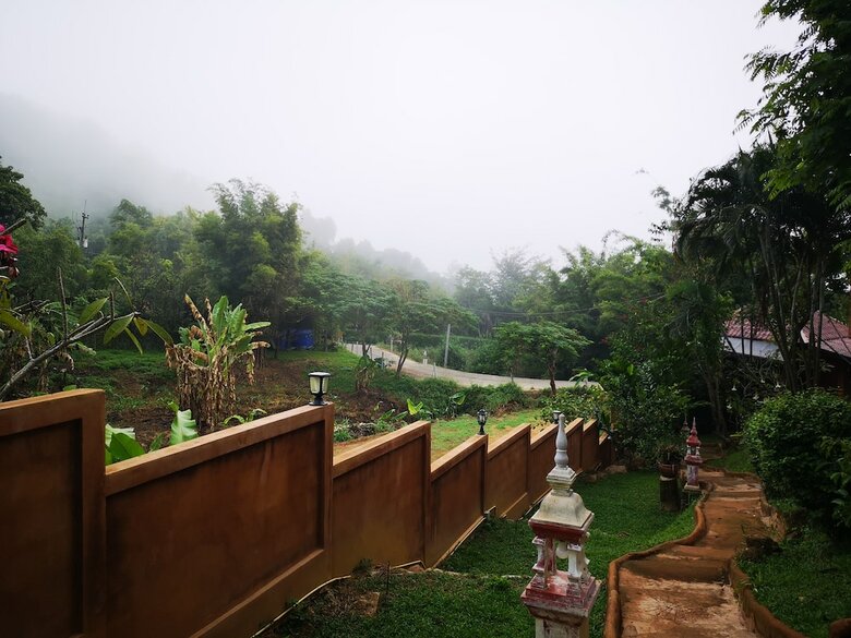 Hotel Baan Chom Fah