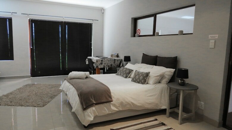 Apartamentos 21 Klein Karoo Street