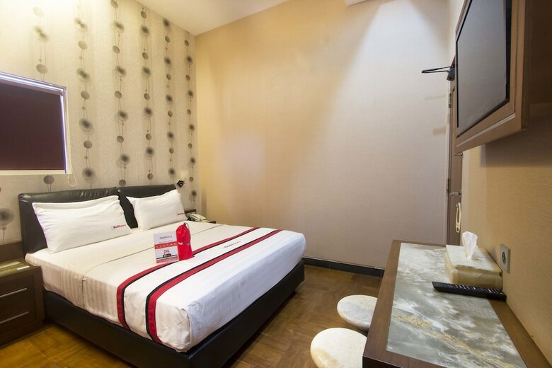 Hotel Reddoorz @ Bausasran
