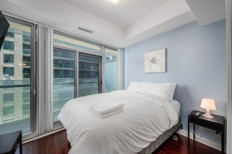 Applewood Suites - Financial District