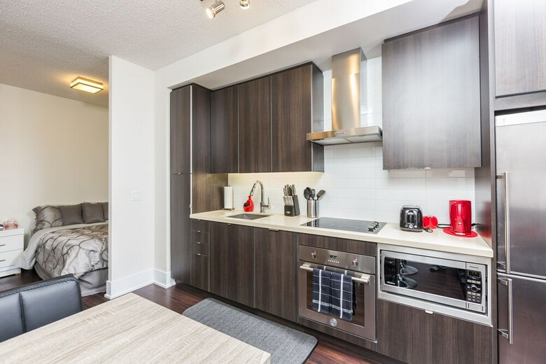 Applewood Suites - Convention Centre & Blue Jays