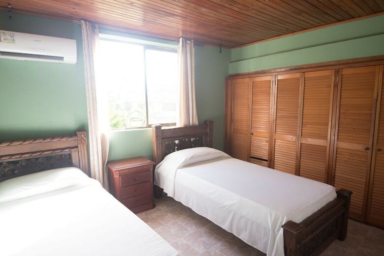 Hotel The Rock House Hostel - Adults Only