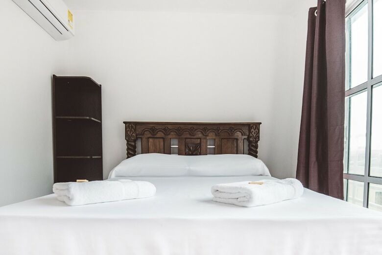 Hotel The Rock House Hostel - Adults Only