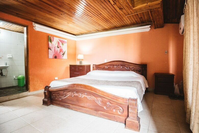 Hotel The Rock House Hostel - Adults Only