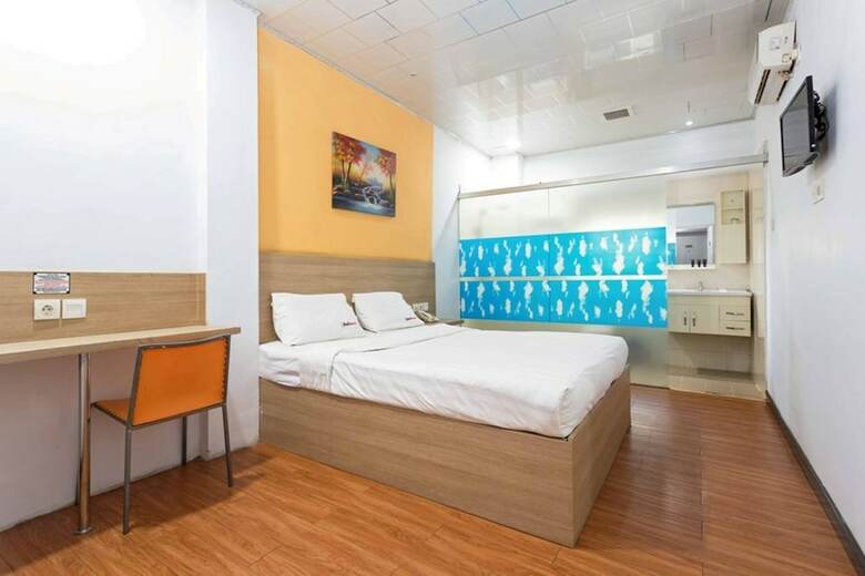 Hotel Reddoorz Near Citraland Mall