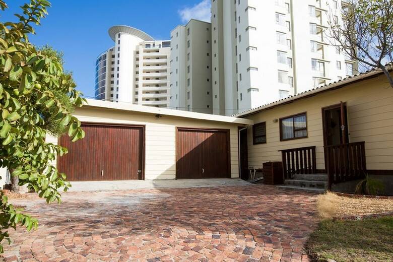Loddeys Beach House