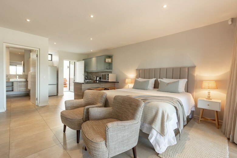 Sunrise Bay Self-catering Accommodation