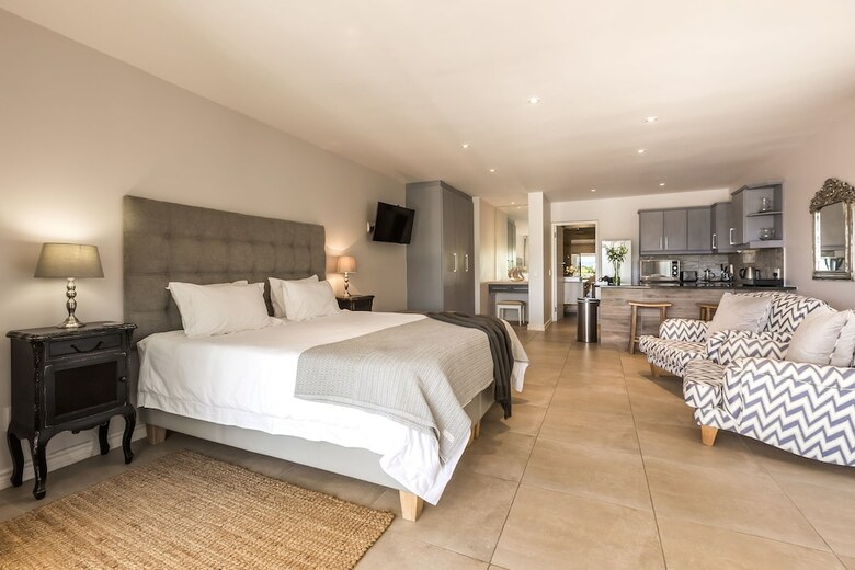 Sunrise Bay Self-catering Accommodation