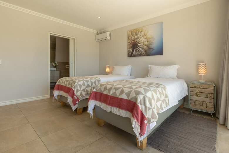 Sunrise Bay Self-catering Accommodation