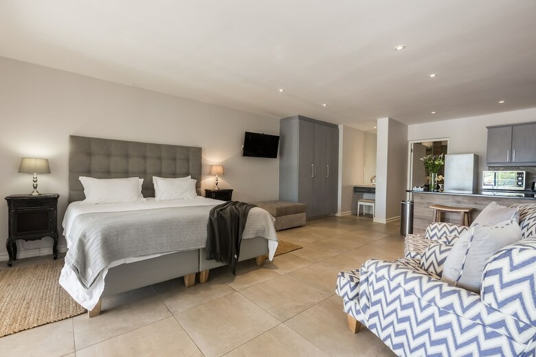 Sunrise Bay Self-catering Accommodation