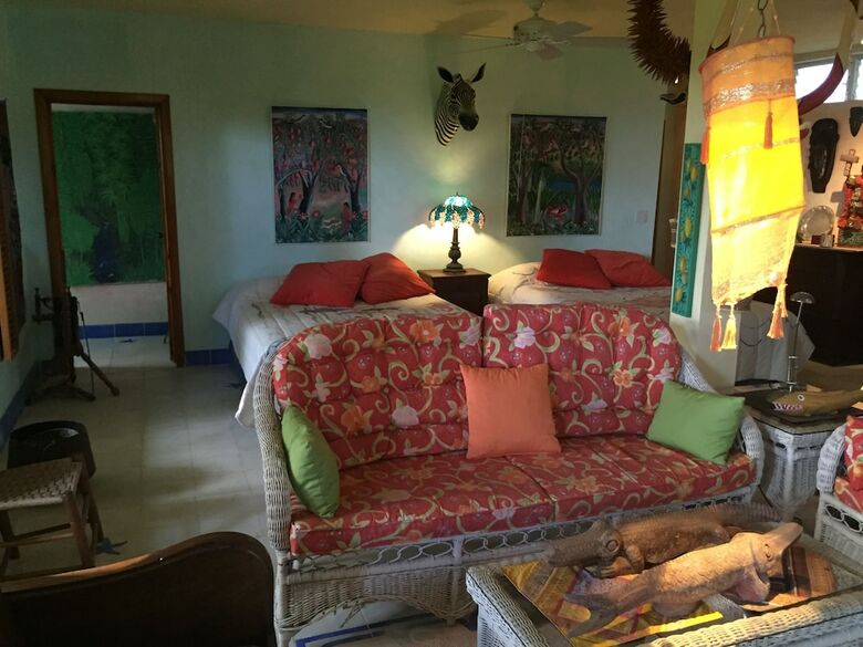 Bed & Breakfast Suites La Colline