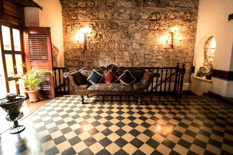 Casa de La Moneda By Nomad Guru