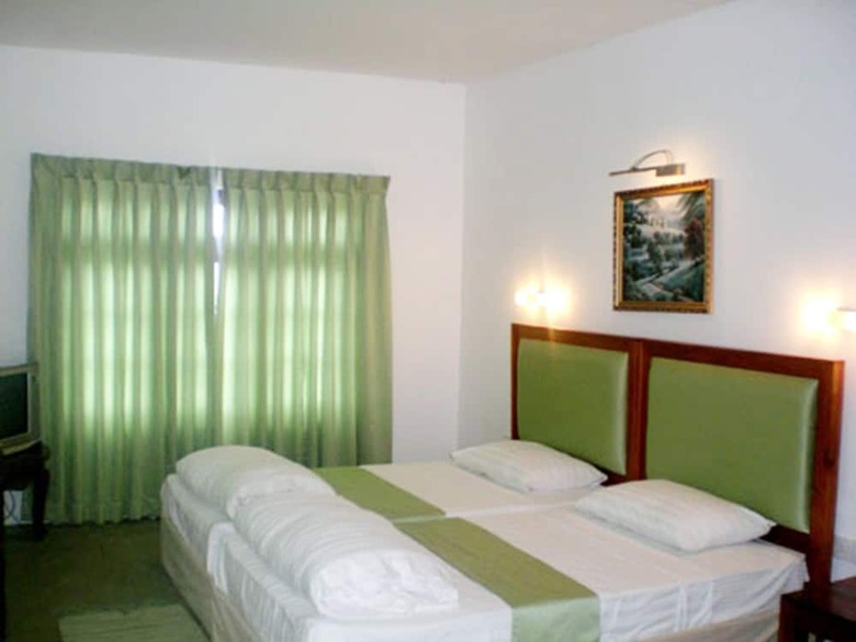 Tea Bush Hotel - Nuwara Eliya