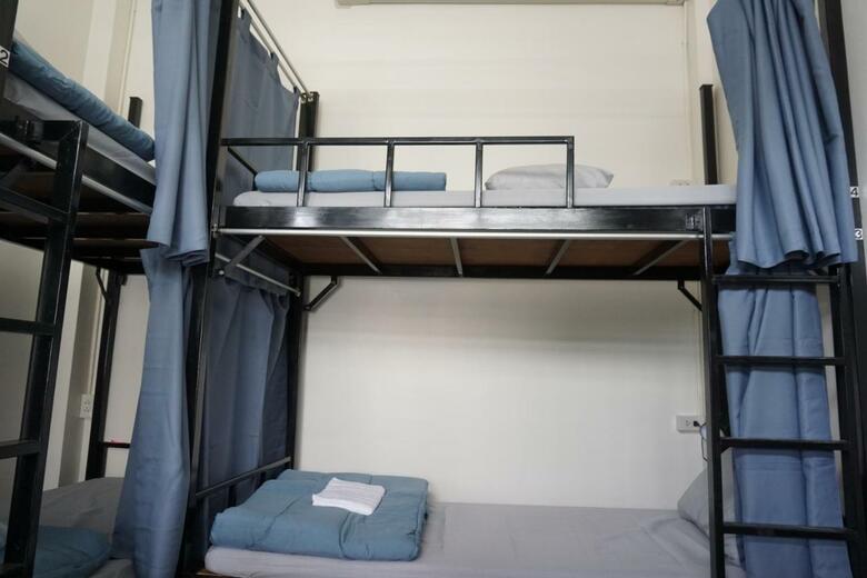 Hostal Krit Hostel
