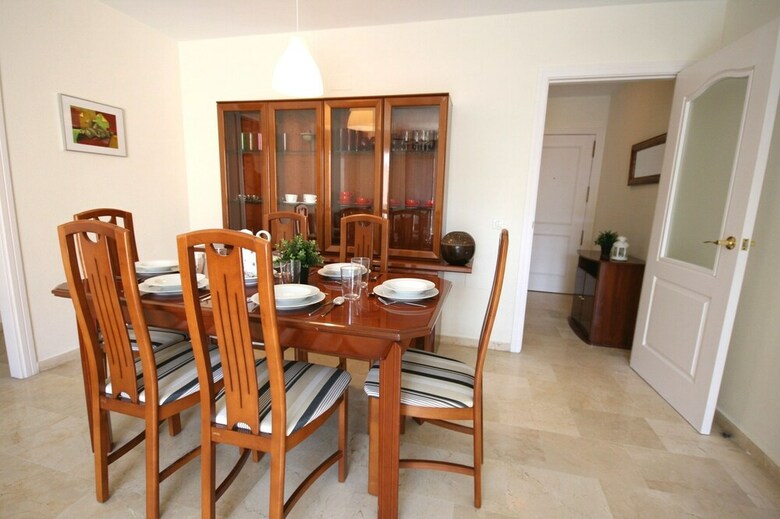 Apartamentos Canales