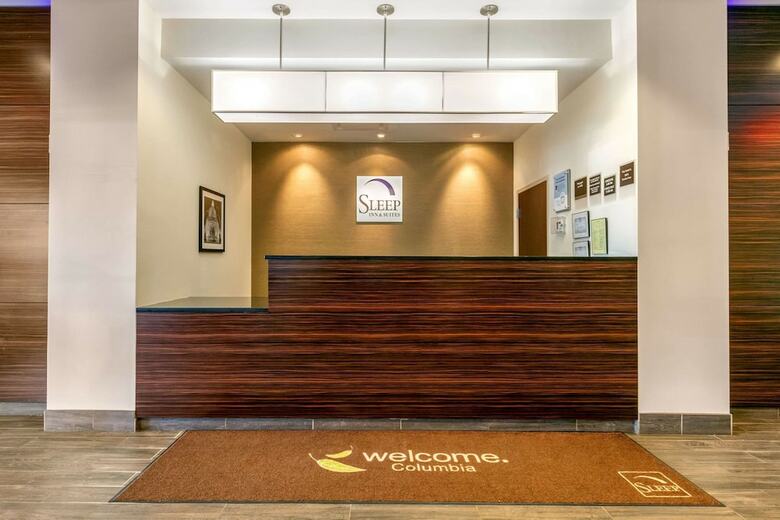 Hotel Sleep Inn & Suites
