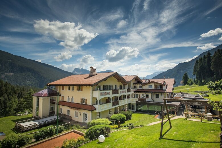 Hotel Mountain Spa Resort Albion