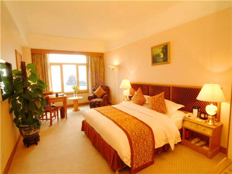 Qingdao Oceanwide Elite Hotel
