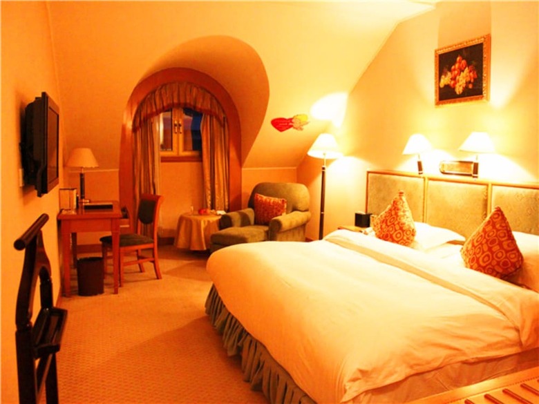 Qingdao Oceanwide Elite Hotel