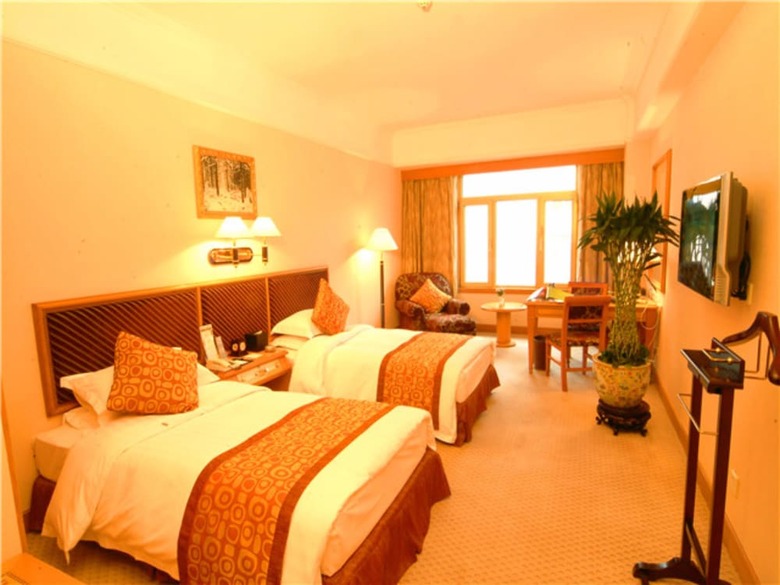 Qingdao Oceanwide Elite Hotel