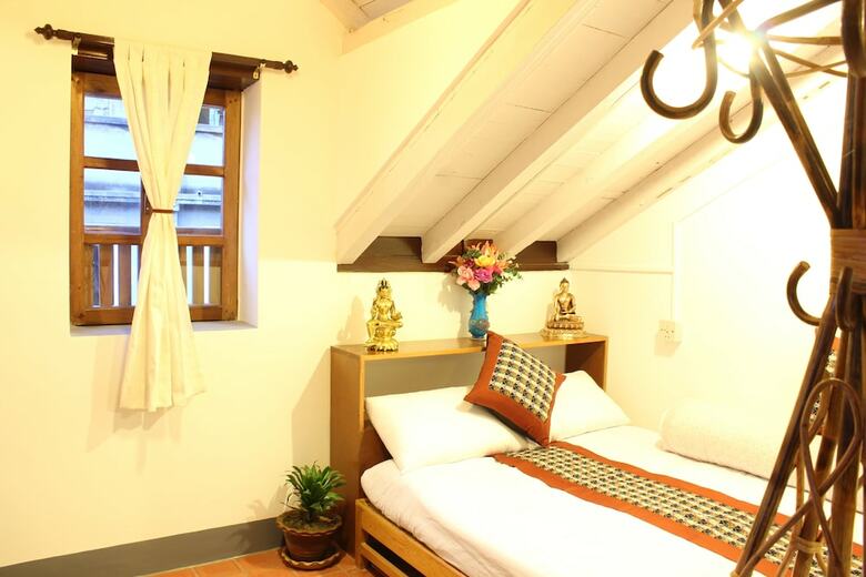 Hotel Hiranya Guest House