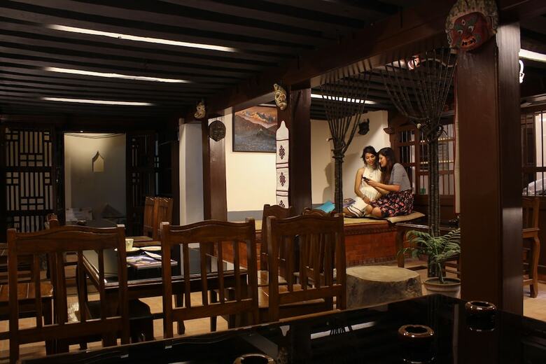 Hotel Hiranya Guest House