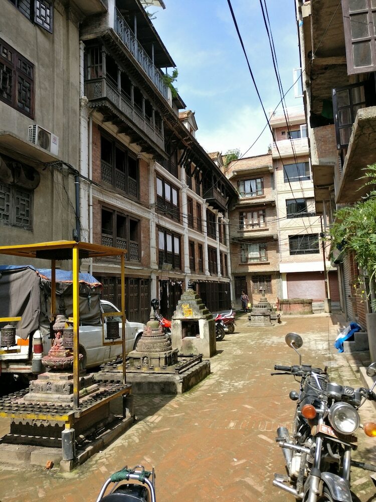 Hotel Hiranya Guest House