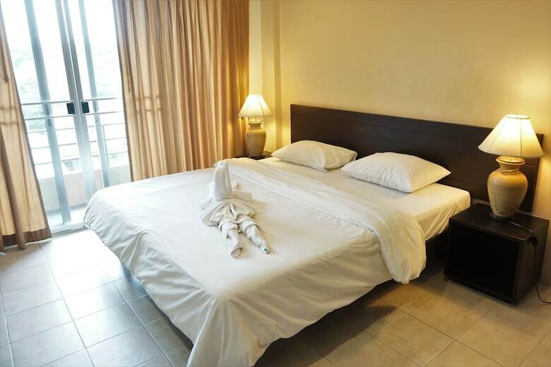 Apartamentos Chaofa West Suites