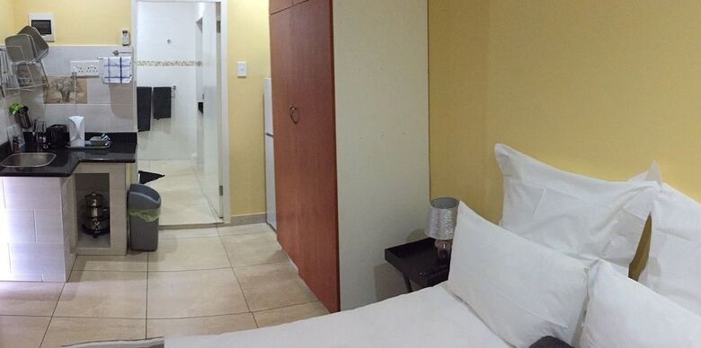 Hotel Hlulala Guesthouse