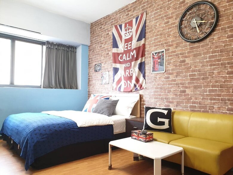 Hotel Meow Meow Hostel