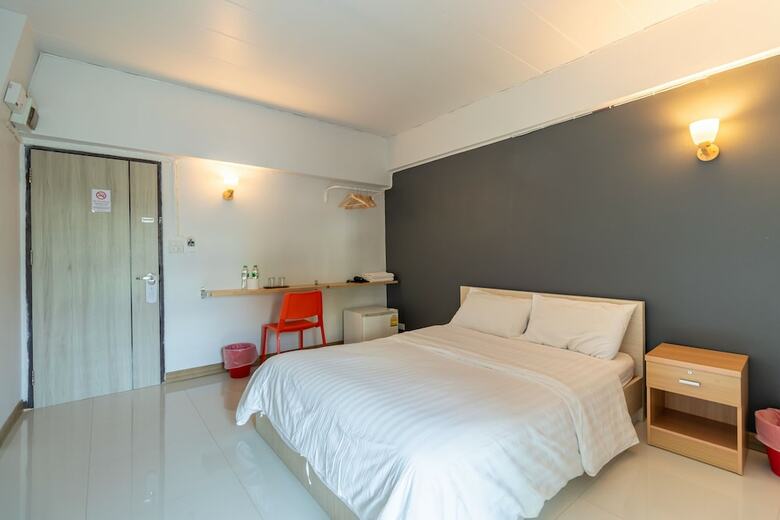 Hotel Living Naraa Place