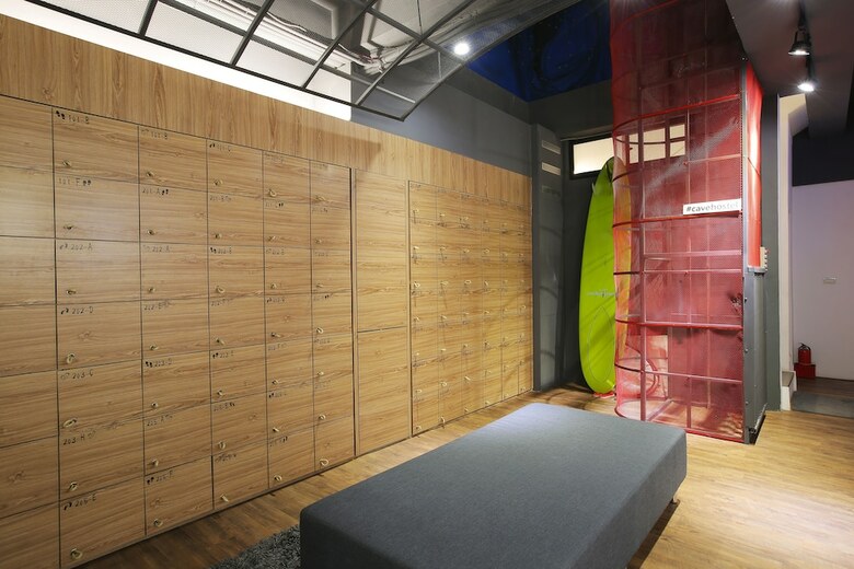 Hostal Cave Hostel