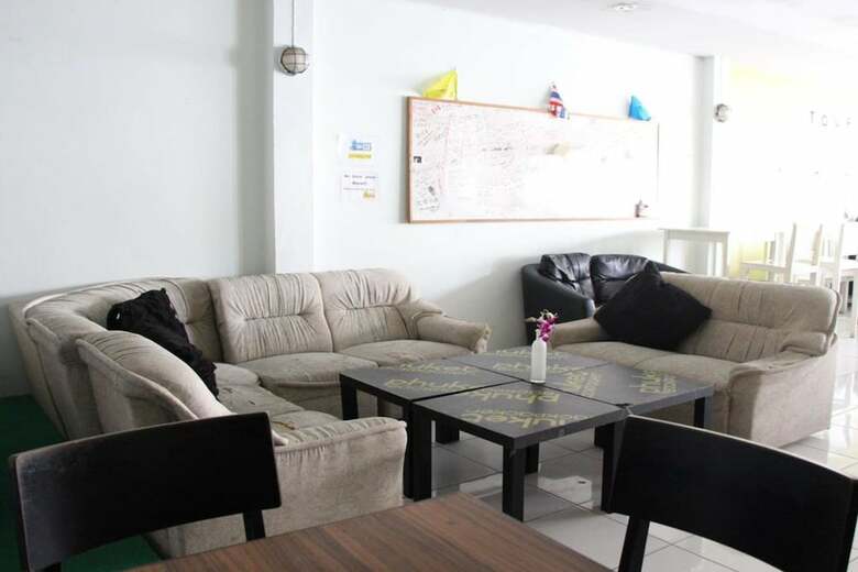 Hostal Phuket Backpacker Hostel