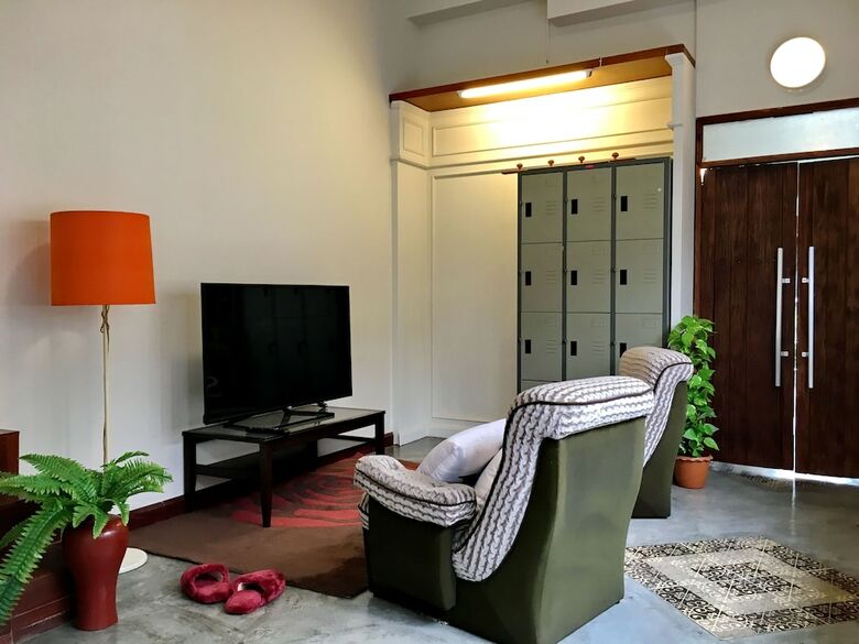 Hostal Tato House
