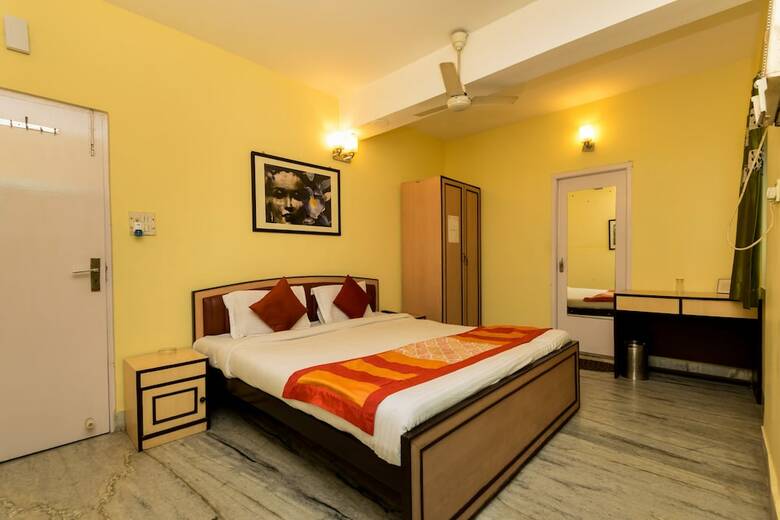 Hotel Oyo 3675 Kalighat