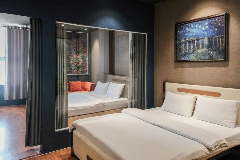 Aparthotel Homestay The Void