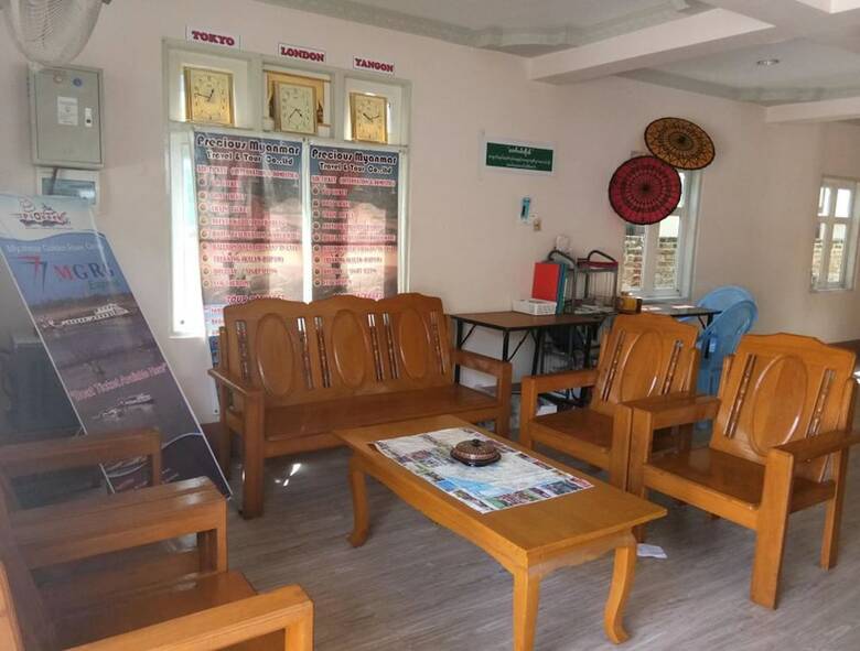 Hostal Lux Pillow Hostel