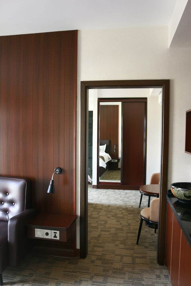 Ubinn Hotel & Gallery