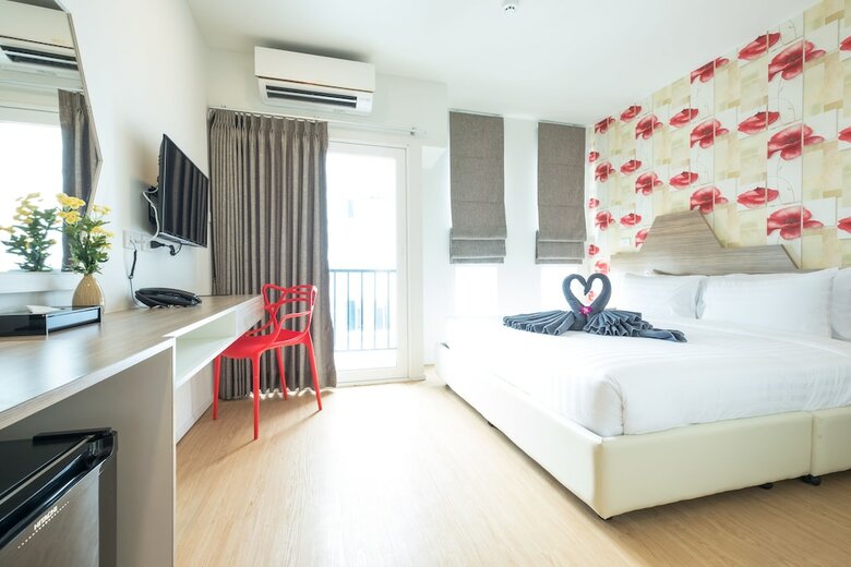 P Plus Hotel