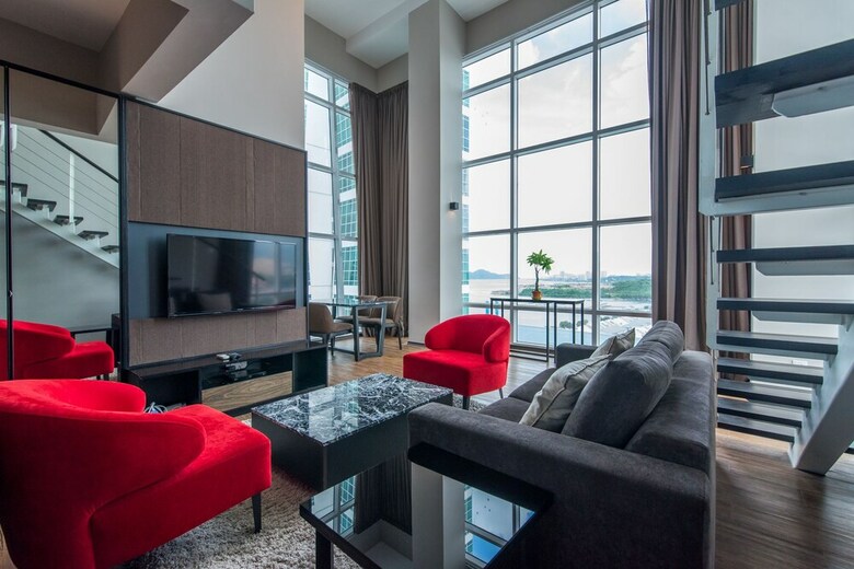 Apartamentos Urban Suite At Maritime Suite
