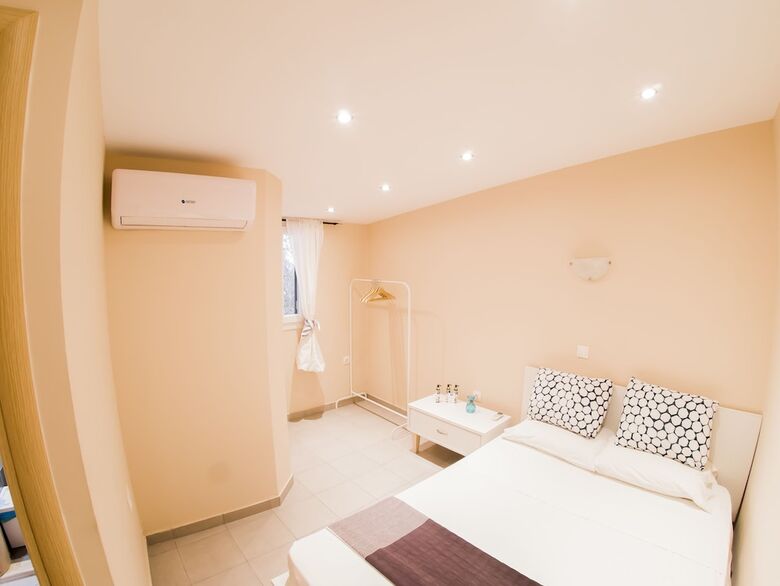 Apartamentos Loc Hospitality