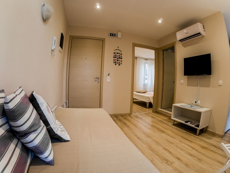 Apartamentos Loc Hospitality
