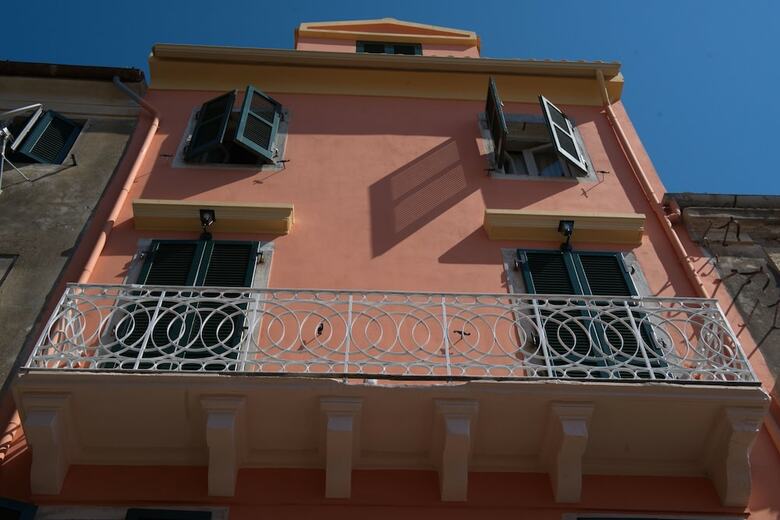 Apartamentos Loc Hospitality