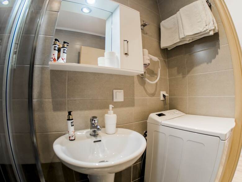 Apartamentos Loc Hospitality