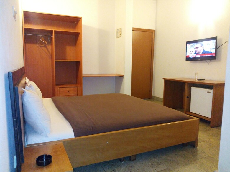 Karma Hotel