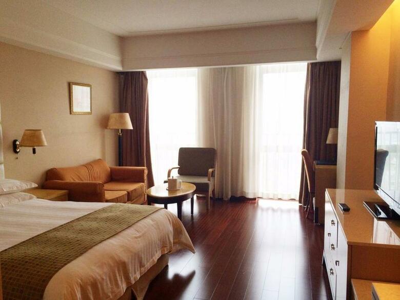 Highton Hotel Shanghai